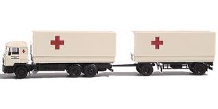 AWM 5514.99 - Camion MAN F 90 3 essieux, et remorque 2 essieux, croix rouge