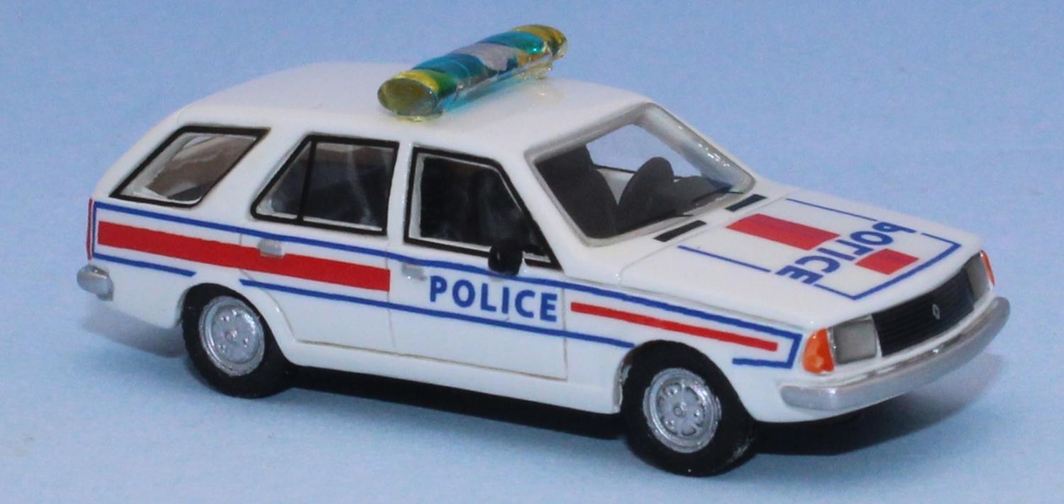 BoS 87702 - Renault 18 break, police
