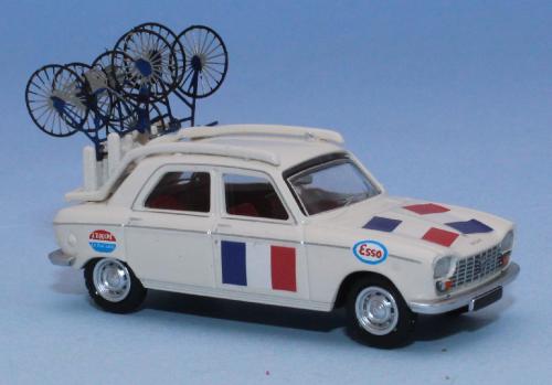 SAI 6282 - Peugeot 204 team FRANKREICH 1967-1968 (mit speziellem Fahrradträger, handbemalte, fotogeätzte Metallfahrräder)