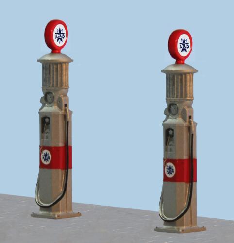 SAI 1062 - 2 distributeurs d'essence SATAM avec bijaugeur sur colonne, années 1930, Azur