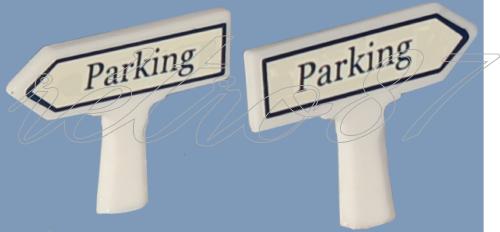 SAI 8412 - 2 panneaux Michelin d'indication de lieux : Parking