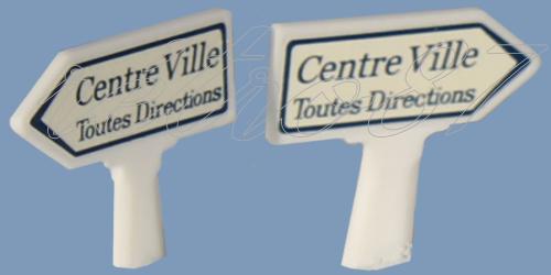 SAI 8414 - 2 panneaux Michelin d'indication de lieux : Centre Ville Toutes Directions