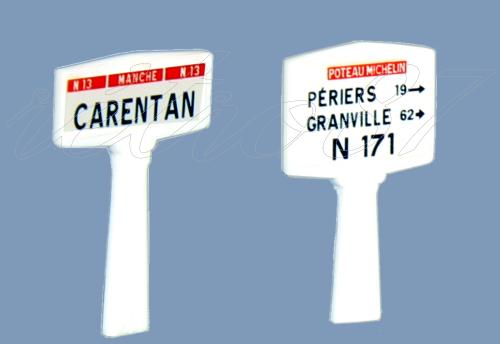 SAI 8232.1 - 1 panneau Michelin d'entrée de localité et 1 panneau Michelin directionnel, Normandie : Carentan