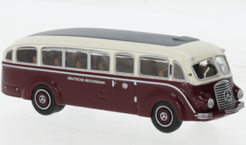 Brekina 52432 - Mercedes Benz LO 3500 coach , dunkelrot / weiss, Deutsche Reichsbahn, 1936