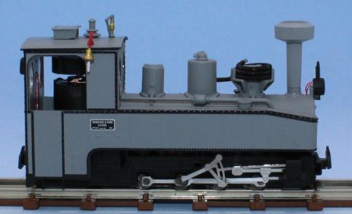 Minitrains 1022 -  Brigadelok in the original grey livery with the Henschel makers plate