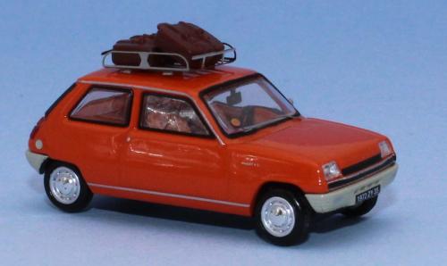 SAI 1738 - Renault 5 TL, orange, car roof rack with 2 luggages