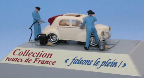 SAI 1937 - Renault 4 CV convertible, ivory, with driver, 2 pump attendants and accessories