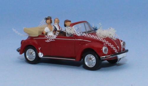 SAI 1580 - VW Beetle 1303 convertible, red, wedding car with driver and the married