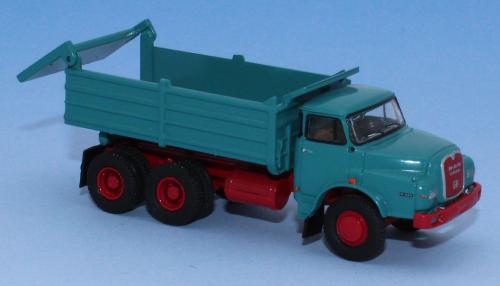 Brekina 78101 - Camion MAN 26.280 DHAK, turquoise / red