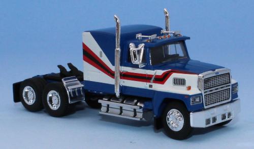 Brekina 85877 - Tractor Ford LTL 9000, red / white / blue, 1978