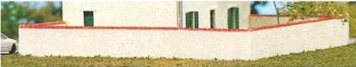 SAI 5517 - Clôtures de pierres, longueur 65 cm et 10 cheminées. Echelle N