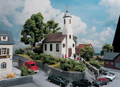 PIKO 61825 - St Lukas village church