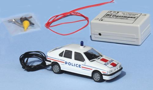 SAI 862 - Renault 19 Police ; avec gyrophare clignotant fonctionnel