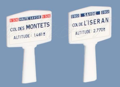 SAI 8214 - 2 panneaux Michelin : cols alpins (Col de l'Iseran et Col des Montets)