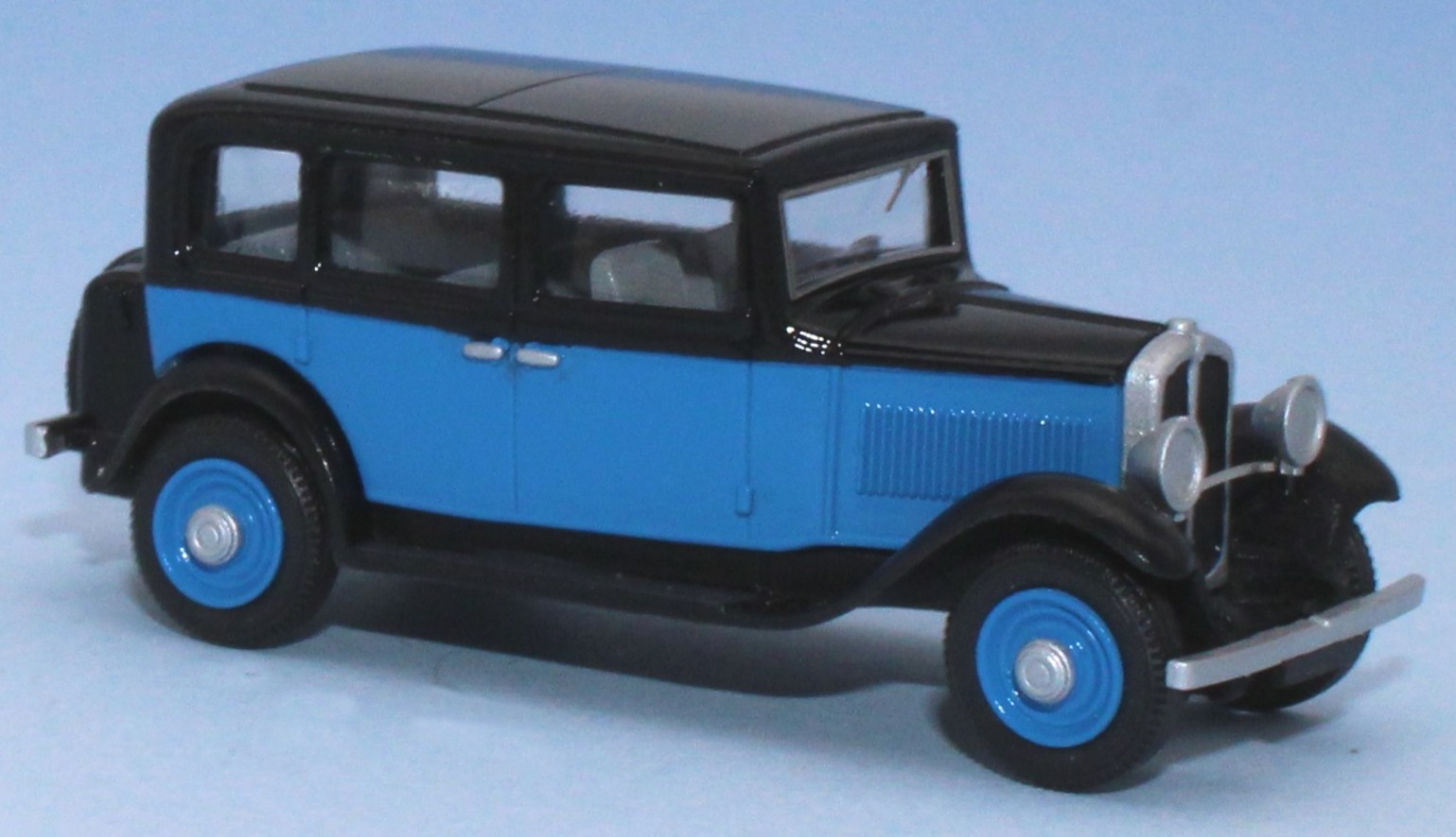 Renault Vivaquatre KZ 9, familiale (1932-1933)