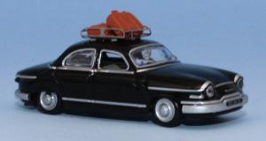 SAI 1752 - Panhard PL 17 black, car roof rack with 2 luggages