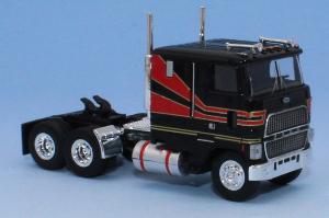 Brekina 85854 - Tractor Ford CLT 9000, black / red / yellow, 1978