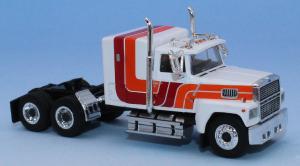 Brekina 85876 - Tractor Ford LTL 9000, white / orange, 1978