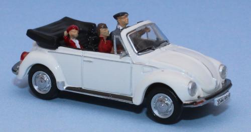 SAI 1691 - VW Coccinelle 1303 cabriolet blanche, avec un conducteur et deux passagers