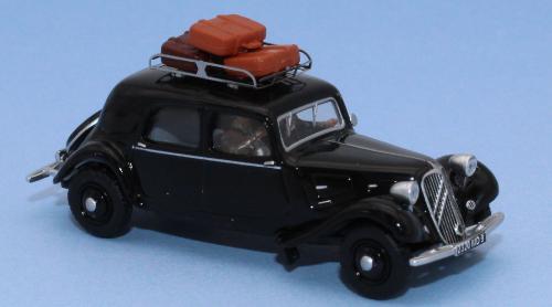 SAI 1810 - Citroën Traction 11A 1935 noire, galerie de toit, 3 valises, un conducteur et un passager