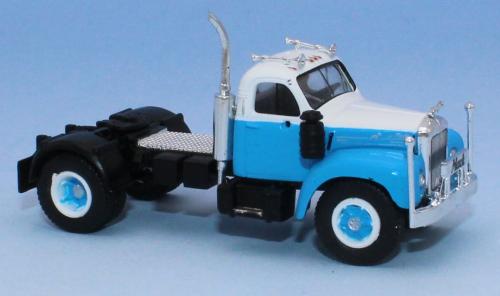 Brekina 85976 - Tracteur Mack B 61, blanc / bleu clair, 1953
