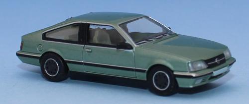 PCX870492 - Opel Monza A2, vert clair métallisé, 1982