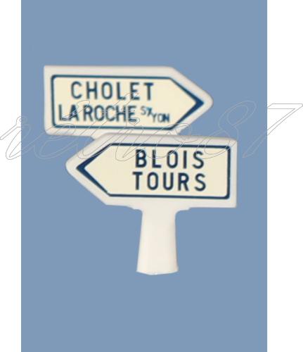 SAI 8274.2 - 2 panneaux Michelin d'indication de direction 2 lignes, Val de Loire