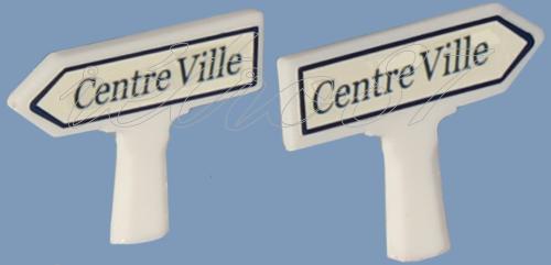 SAI 8410 - 2 panneaux Michelin d'indication de lieux : Centre Ville