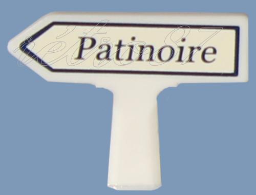 SAI 8440 - Panneau Michelin d'indication de lieu, vers la gauche : Patinoire