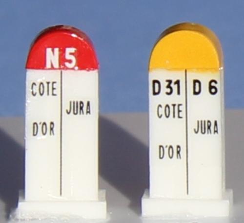 SAI 8484 - 2 bornes Michelin de limite département Côte d'Or / Jura, N5 et D31 / D6